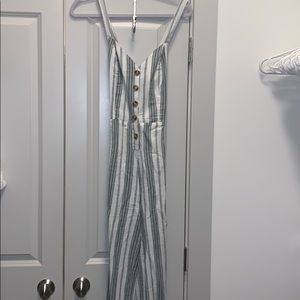 Jumpsuit (has pant legs)